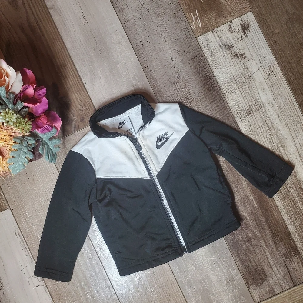 Nike Baby Track Jacket White & Black Size 12m